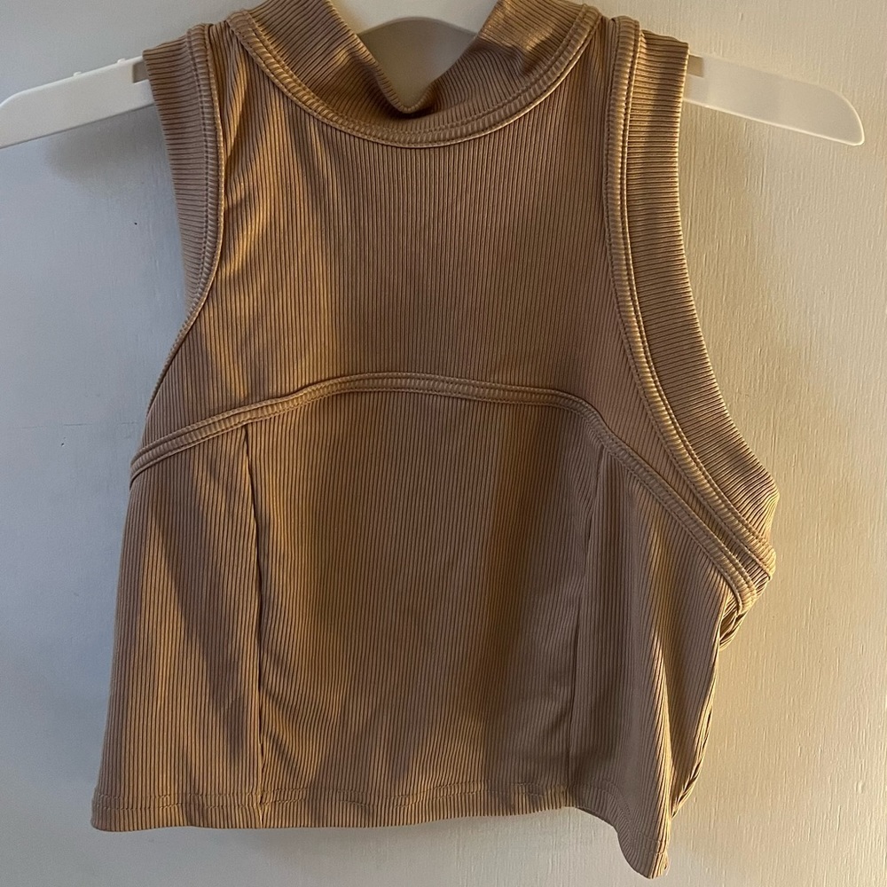 brown tank top